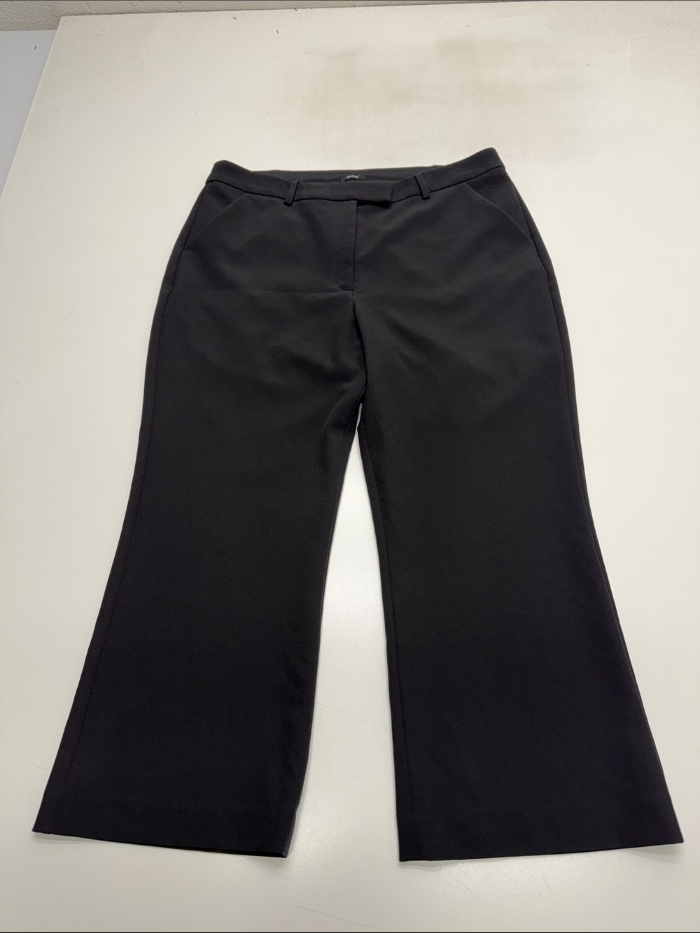 EXPRESS Women’s 16 LONG Black EDITOR CROPPED SLIM FLARE Pant